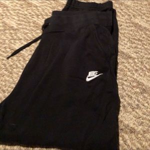 Nike Capri sweatpants